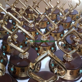 تندیس استاندارد آب طلا 1397