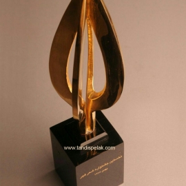 تندیس جشنواره شعر 