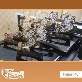 تندیس مسابفه سوارکاری