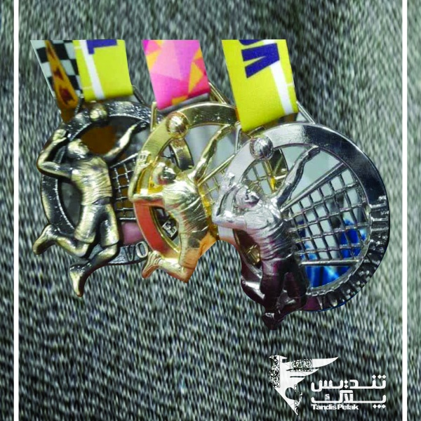 مدال ورزشی والیبال کد 020