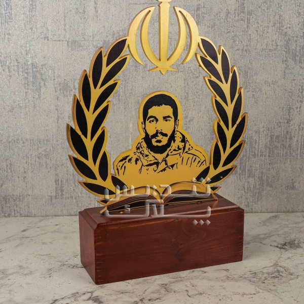 تندیس حجمی شهید ابراهیم هادی کد 044